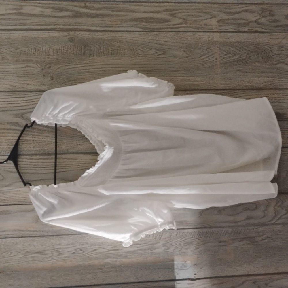 Torrid White Textured Top - Picture 5 of 5